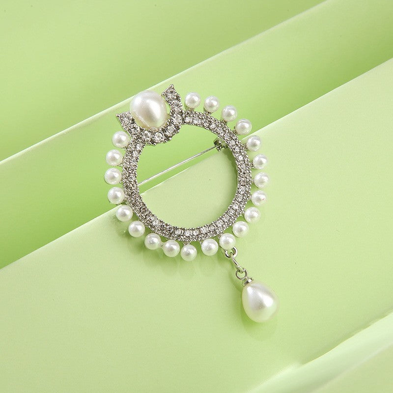 2PCS Korean Version Luxury Anti Glare Buckle Flower Chest Flower Pin