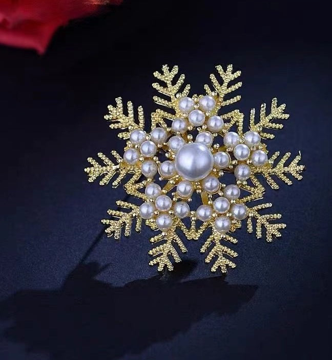 2pc New Exquisite And Elegant Pearl Snowflake Brooch