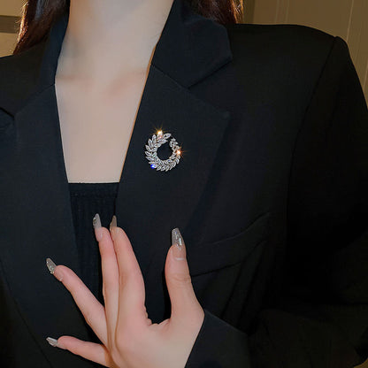 Elegant, Simple And Generous Wheat Ear Suit Brooch